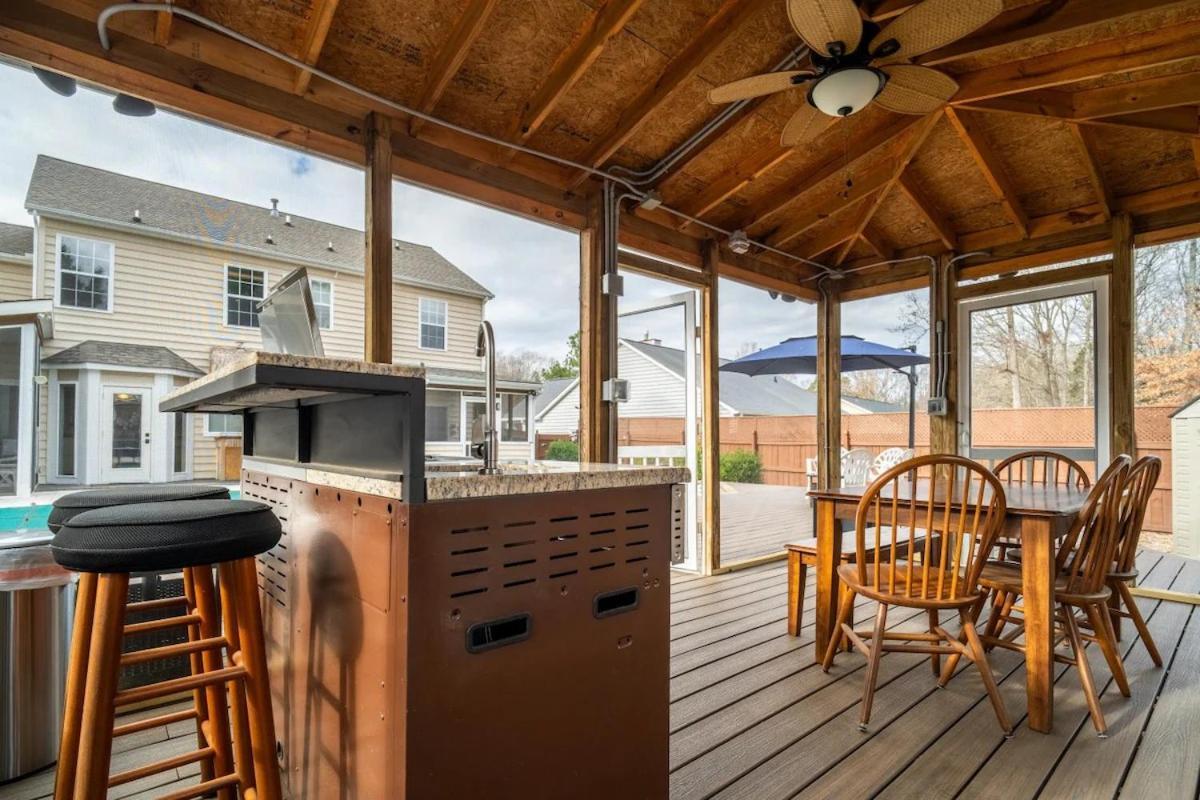 Apartment Tiki Hut, Bar, Kitchenette, Grill, Firepit At Pool