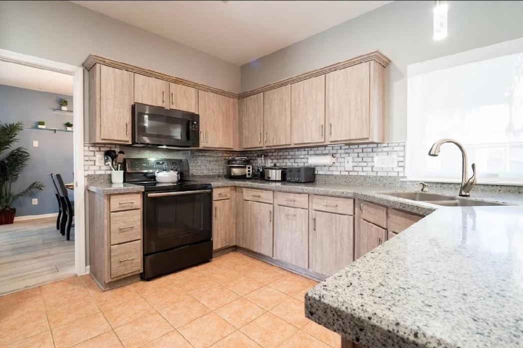 Apartment Tiki Hut, Bar, Kitchenette, Grill, Firepit At Pool *