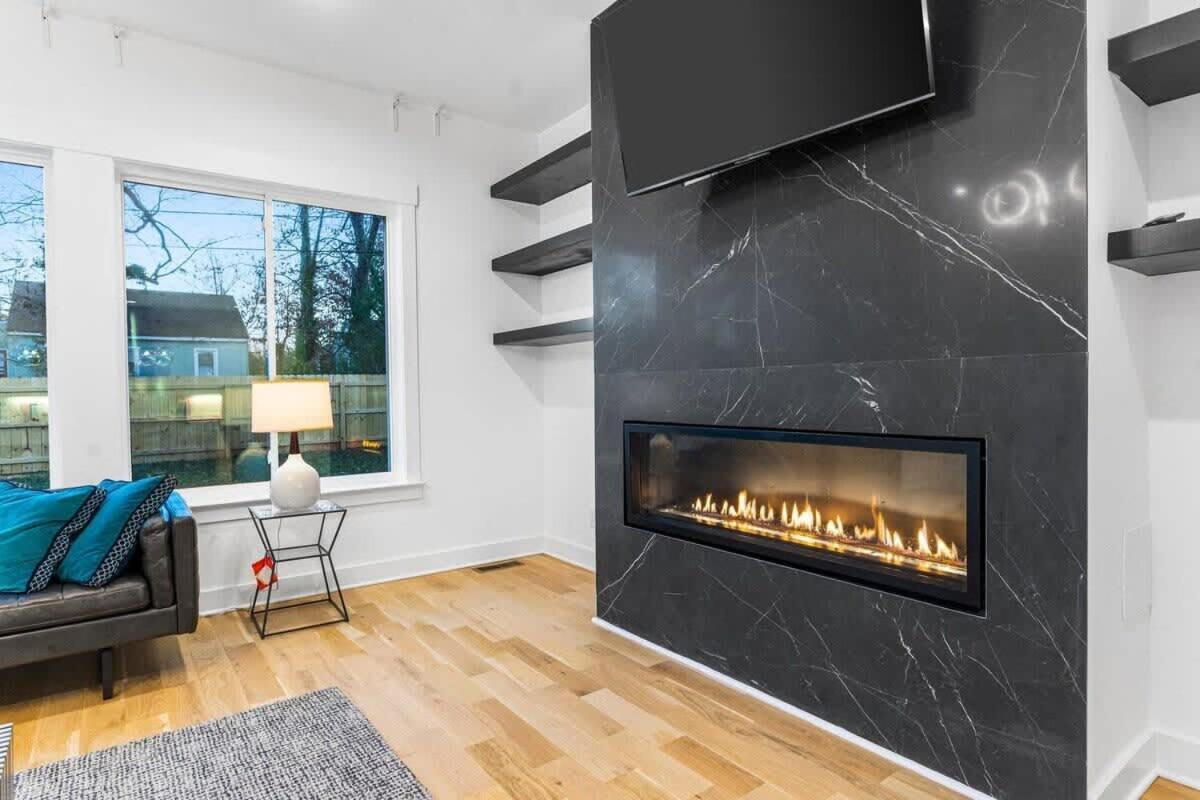 Charlotte's Modern Luxe - Your Stylish Haven * Charlotte