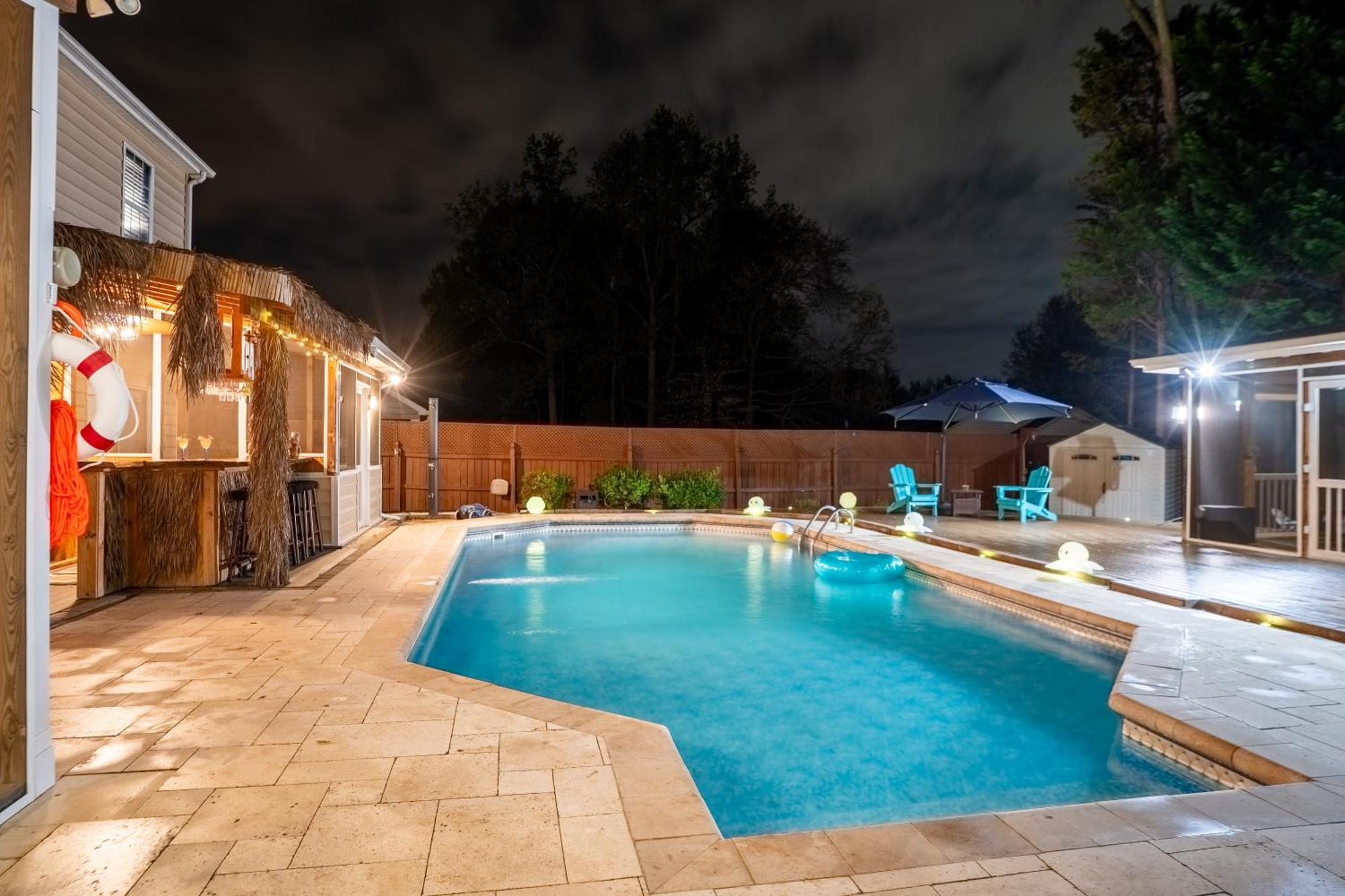 Apartment Tiki Hut, Bar, Kitchenette, Grill, Firepit At Pool