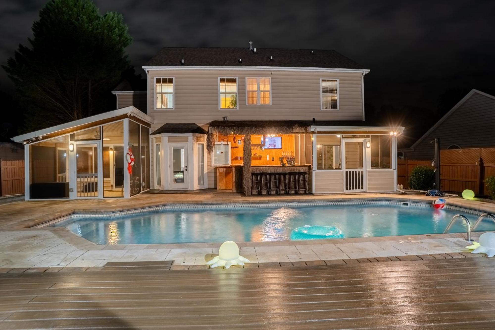 Apartment Tiki Hut, Bar, Kitchenette, Grill, Firepit At Pool
