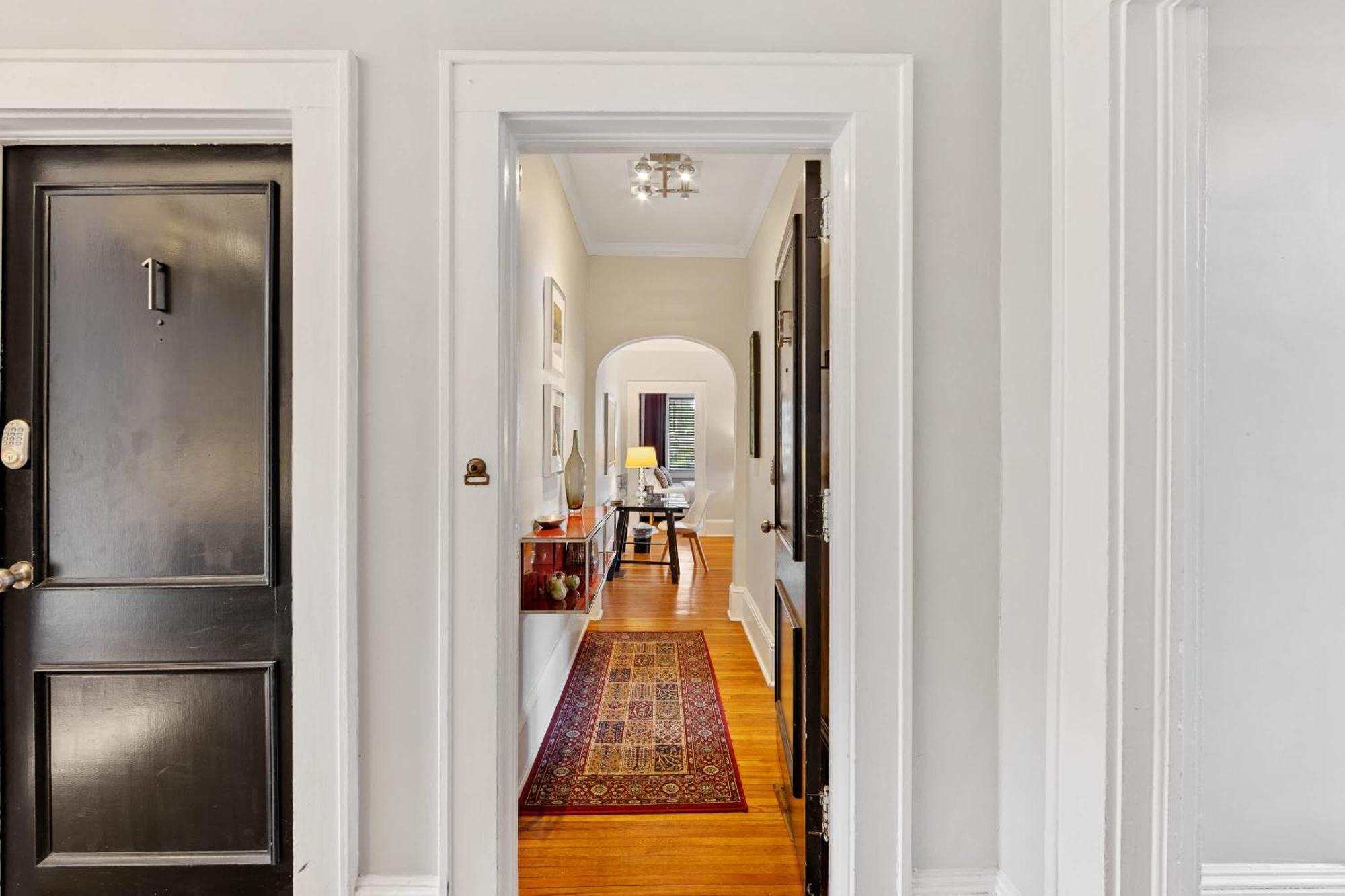 Contemporary 2br In Myers Park With Screened Porch * Charlotte