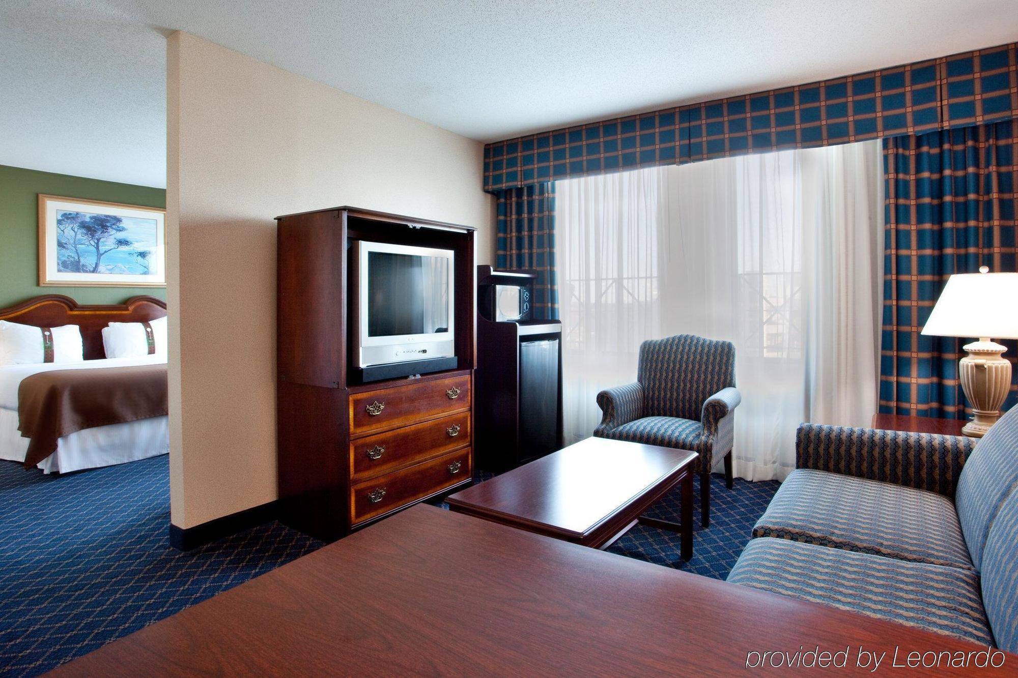 Doubletree By Hilton Center