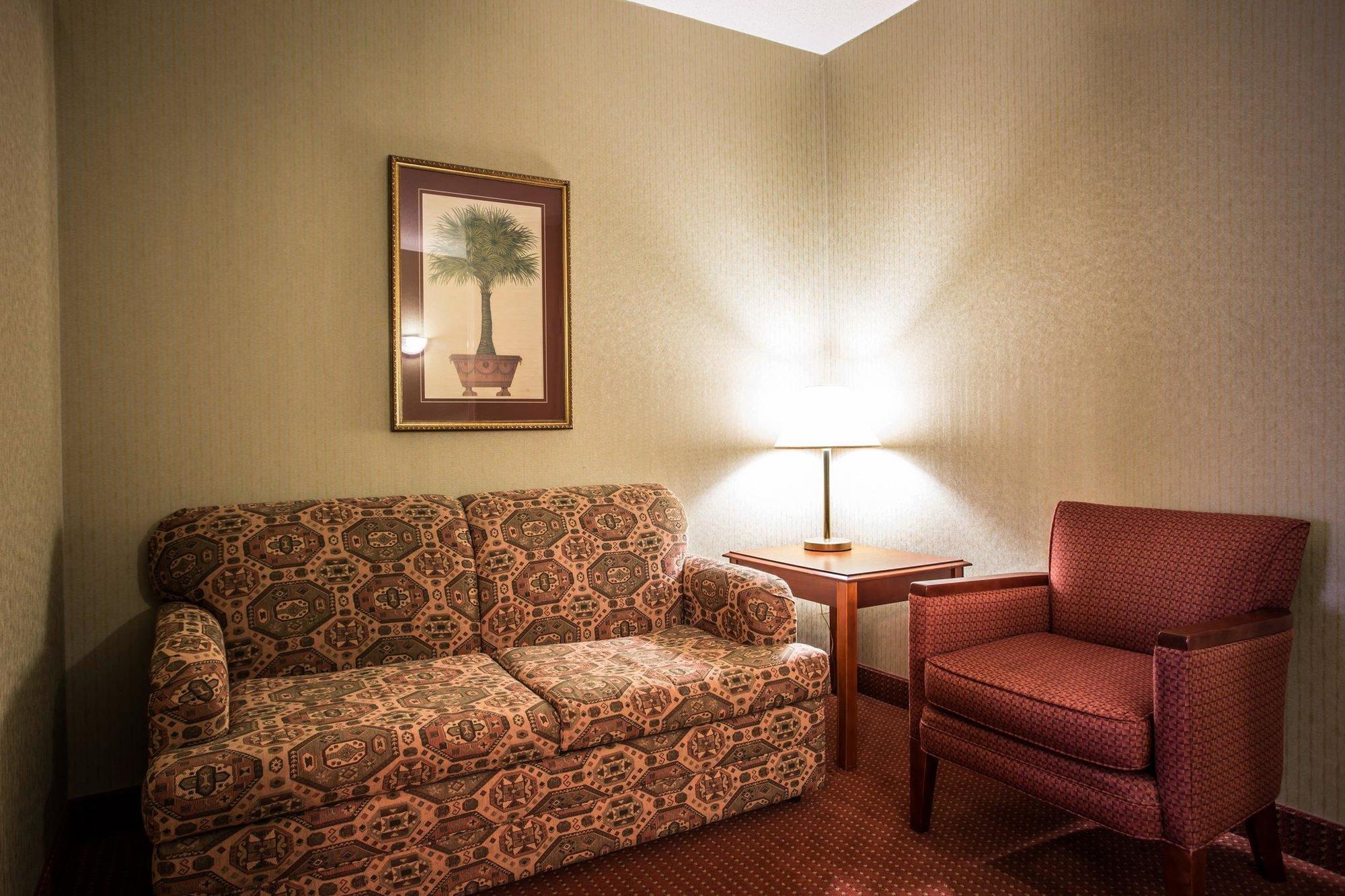 Comfort Northlake Hotel Charlotte
