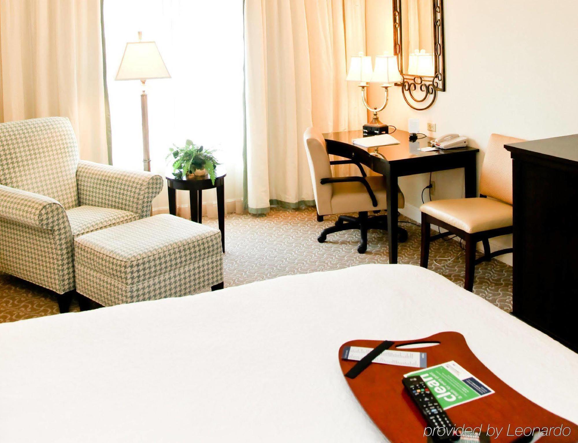 Hampton & South Park At Phillips Place Hotel Charlotte