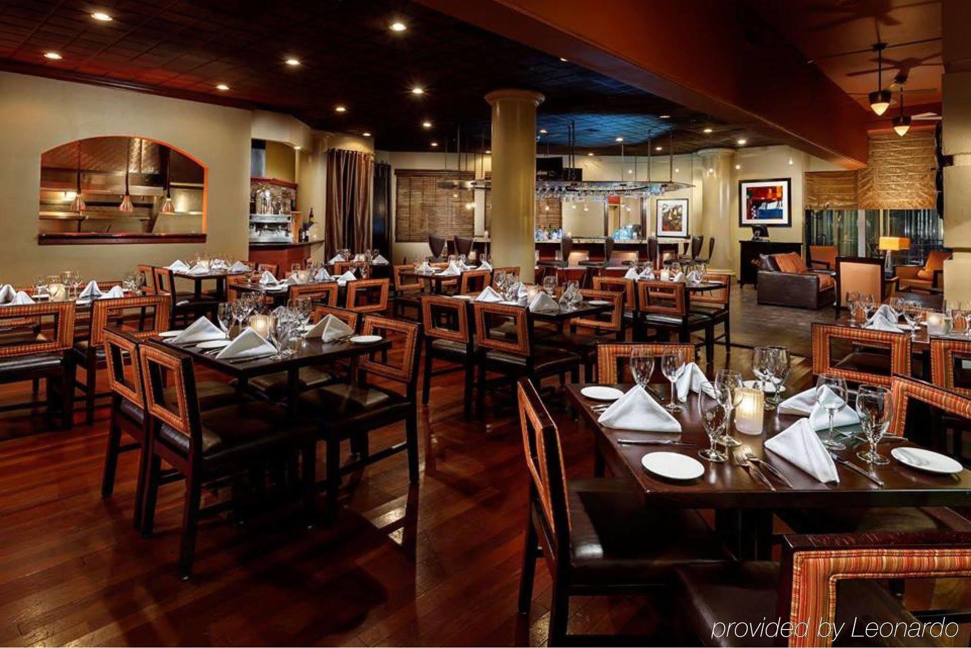Doubletree By Hilton Center Hotel