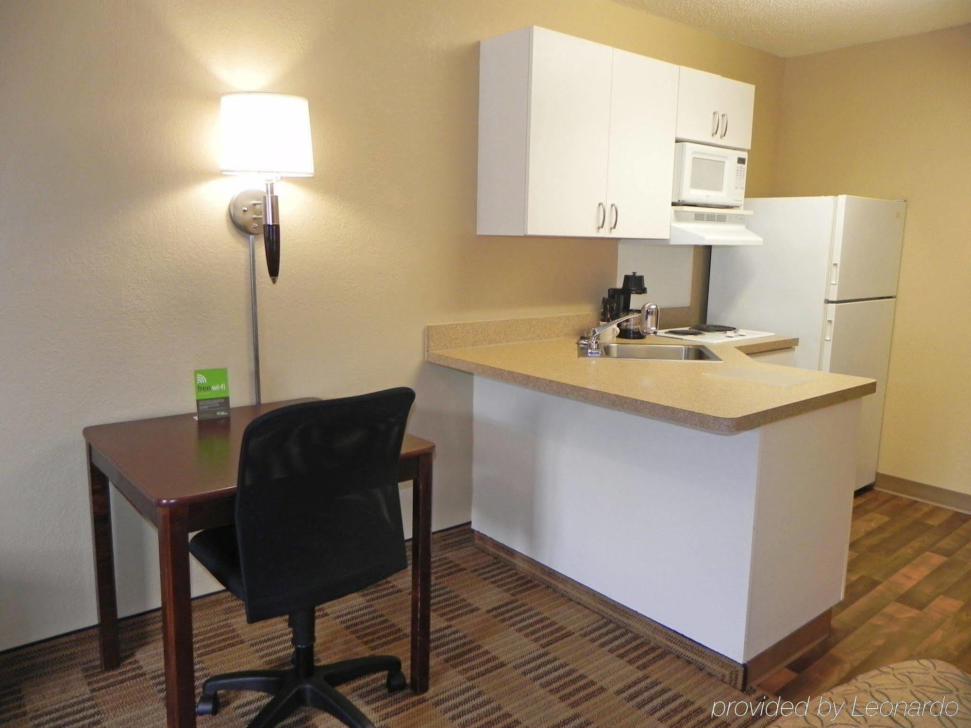 Extended America - - Place Hotel 2*