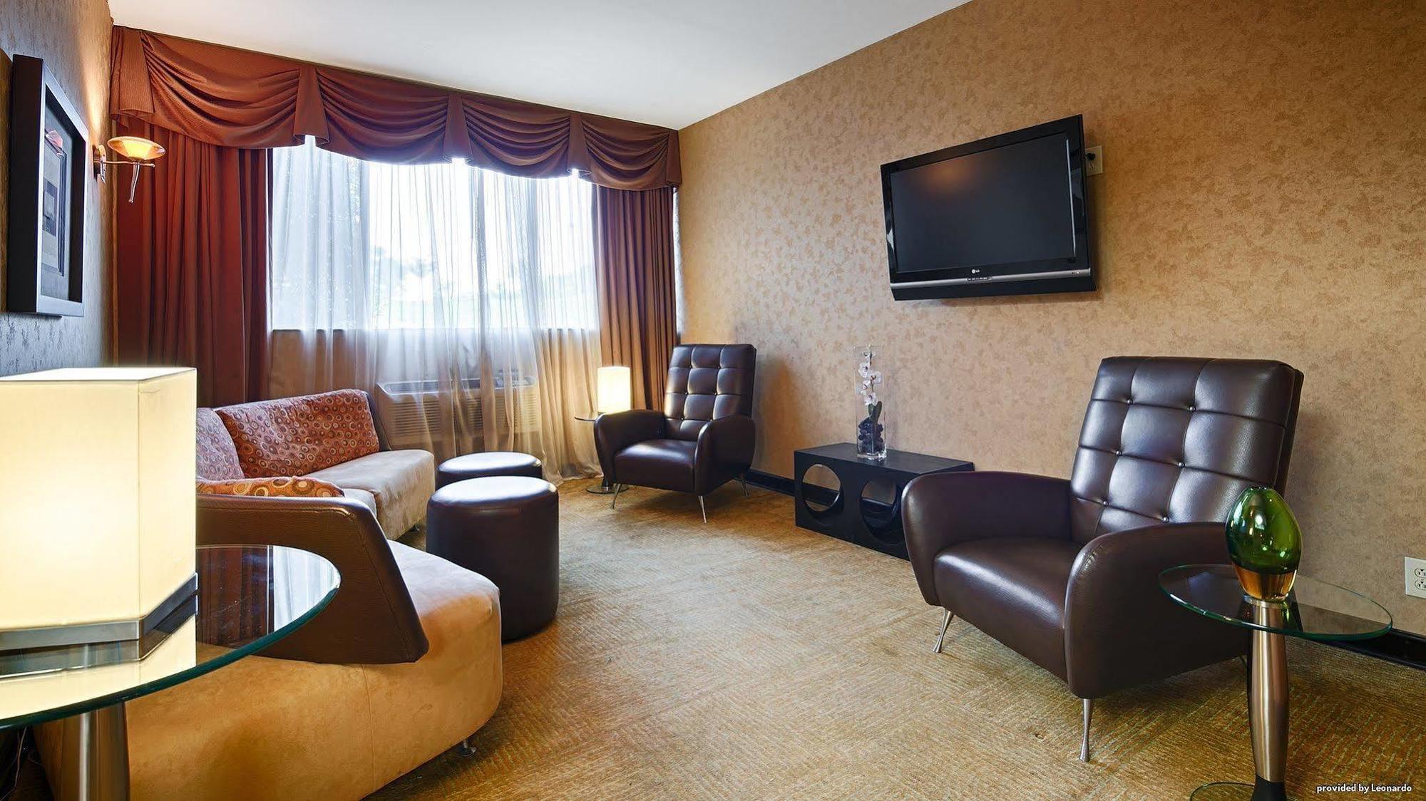 Hotel The Independence - Matthews 3*