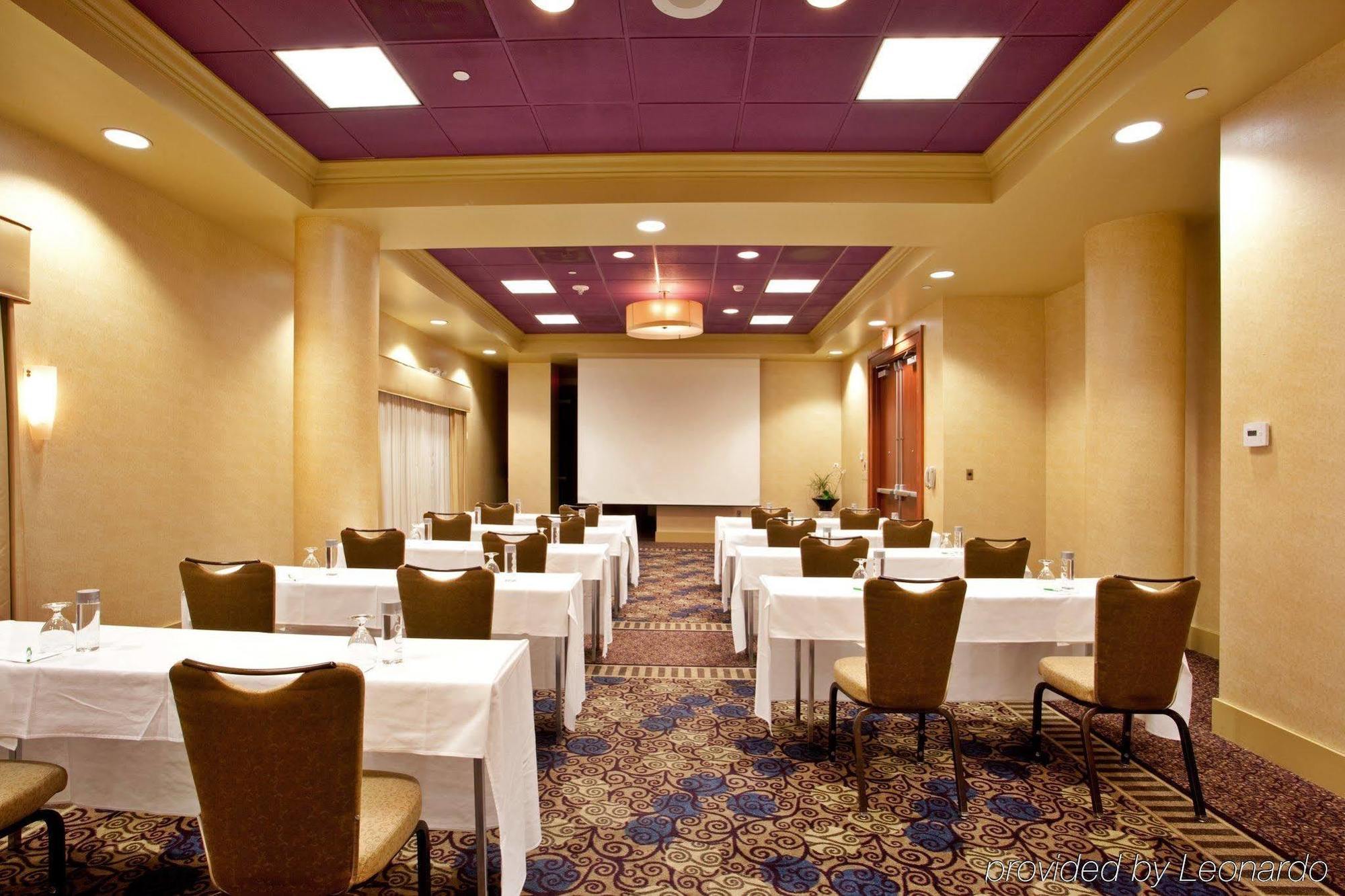 Doubletree By Hilton Center Charlotte