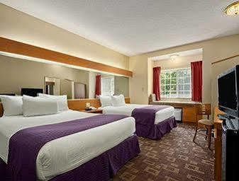 Hotel Microtel & By Wyndham Charlotte/northlake Charlotte