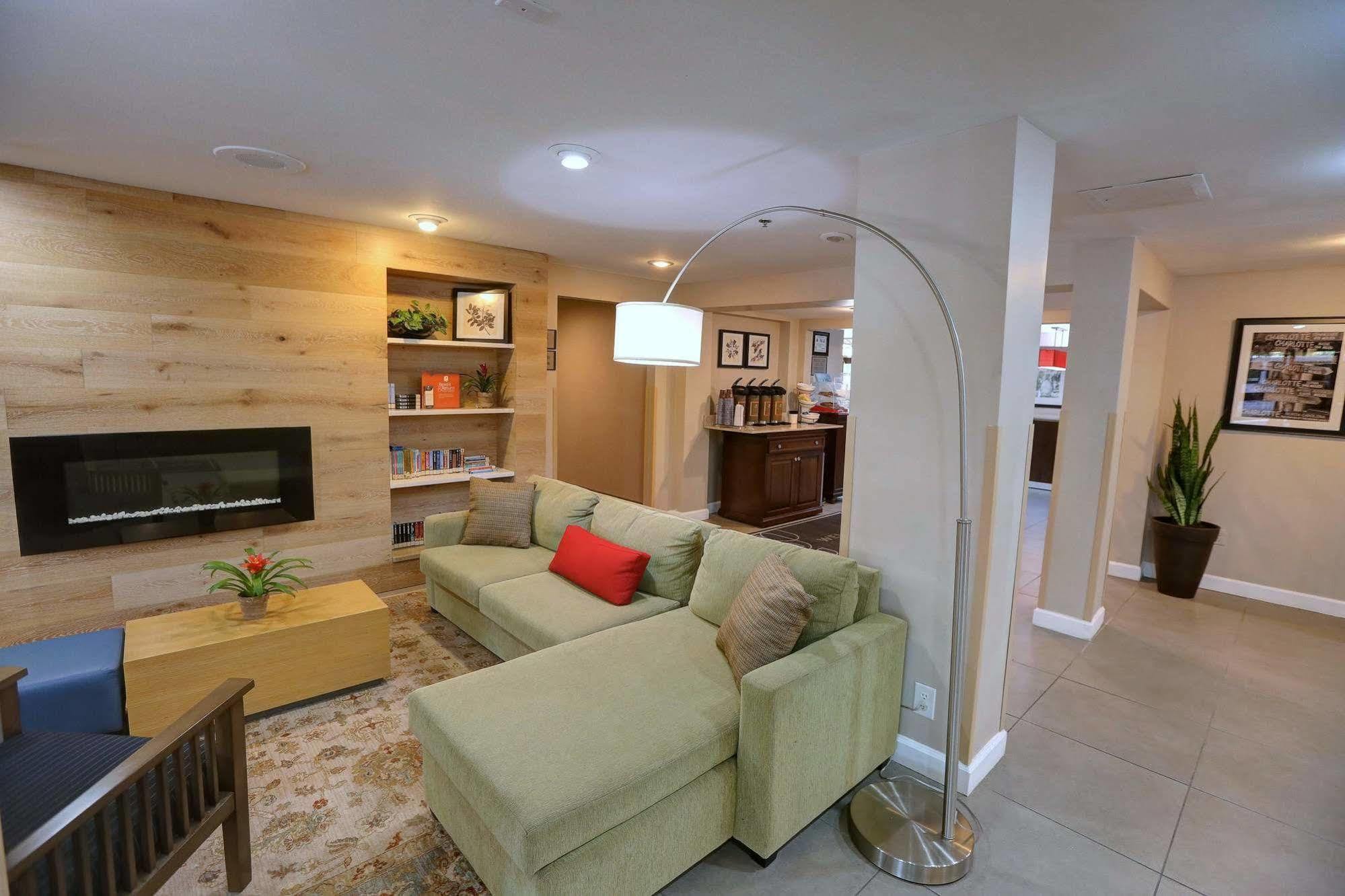 Country & By Radisson, I-85 Airport, Nc 2* Charlotte