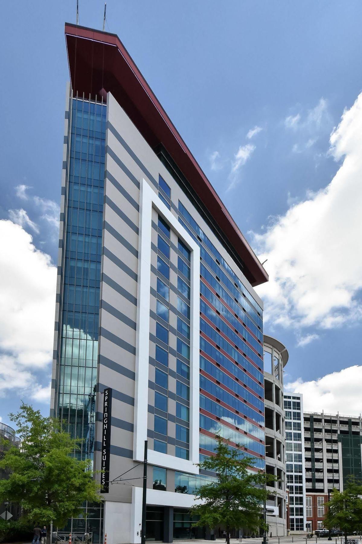 Springhill By Marriott Center Hotel 3*