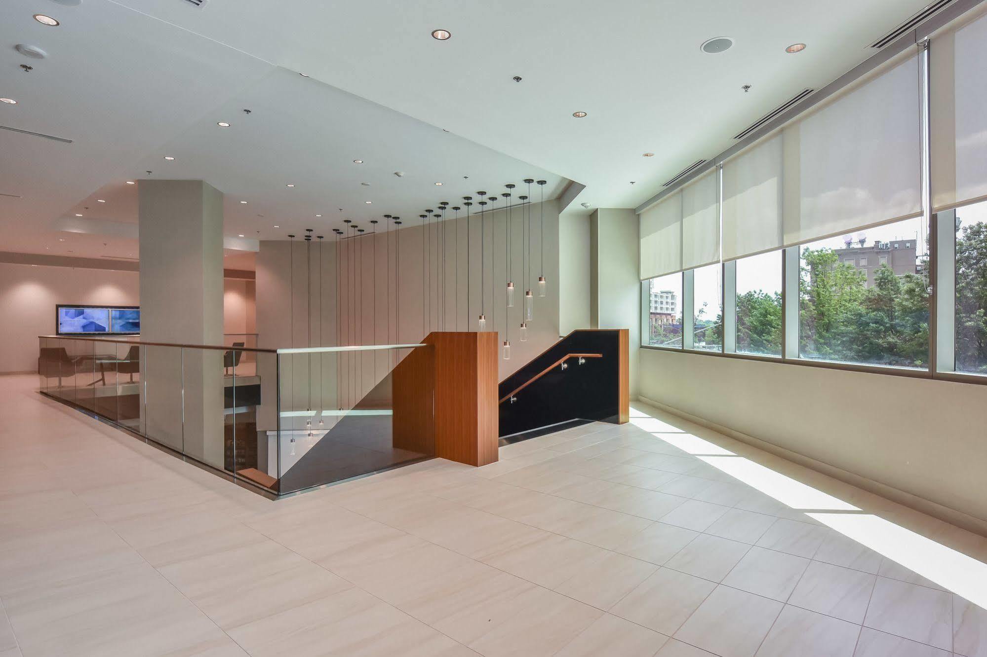 Springhill By Marriott Center Hotel 3*