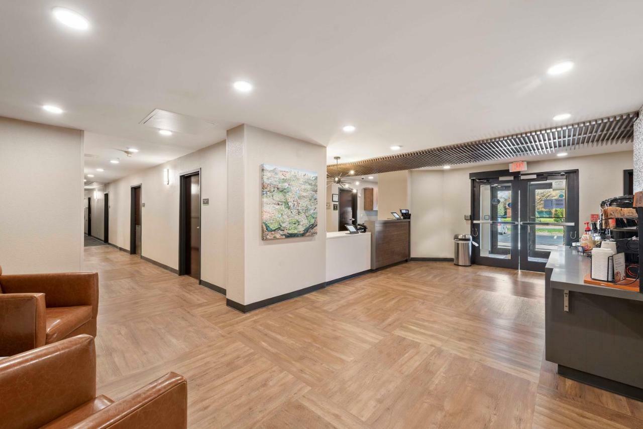 Hotel Extended America - - Place
