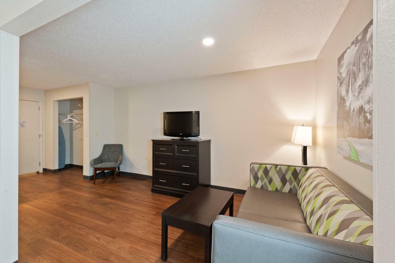 Hotel Extended America Select - - Place - E Mccullough Dr