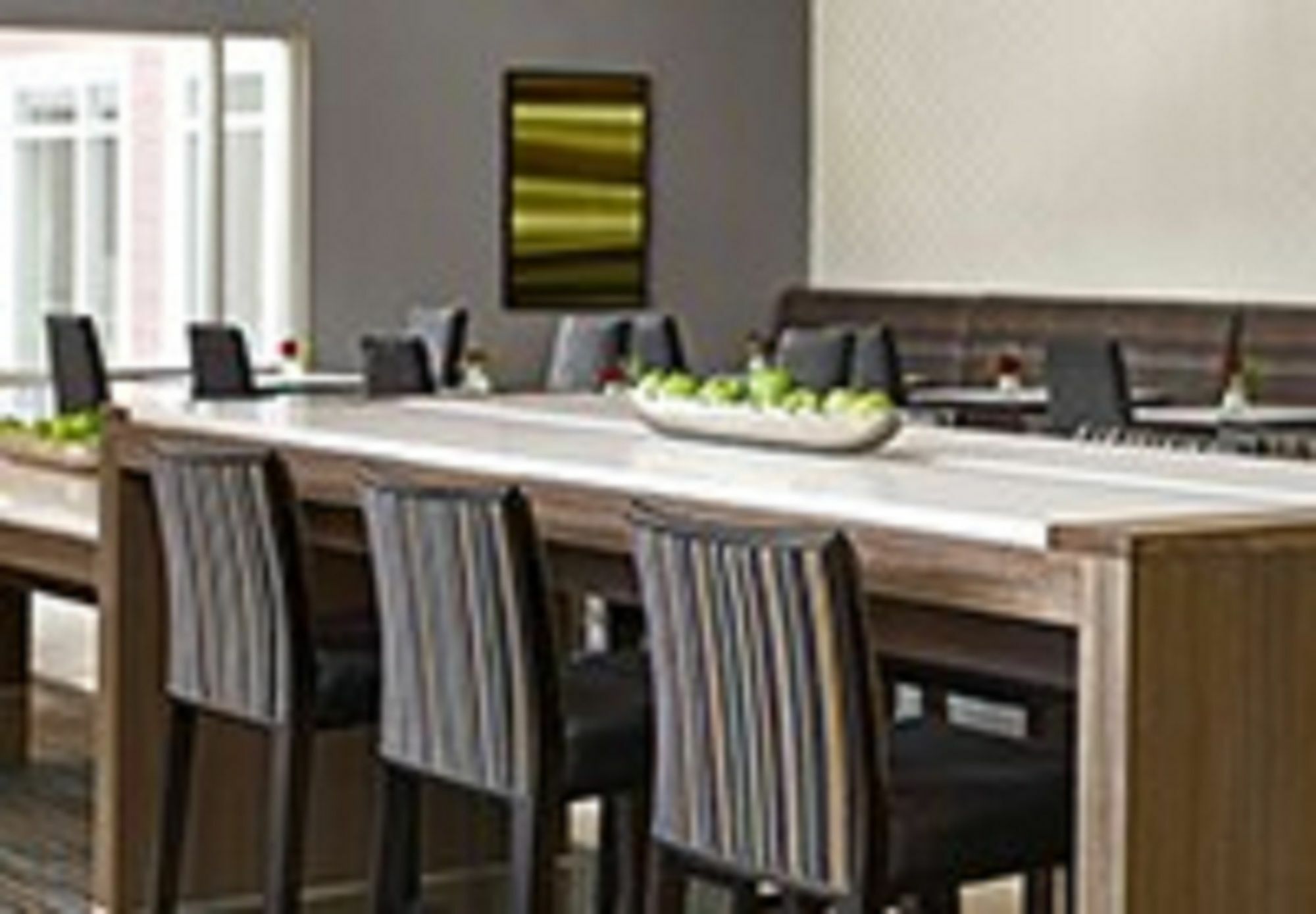 Hotel By Marriott Airport 3*