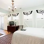 The Vanlandingham Estate
