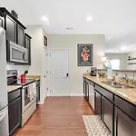 Cozy Home Close To Airport, Downtown, & Us Whitewater Center
