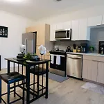 Serenity Luxe Stays