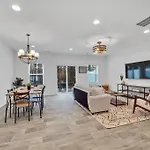 Gorgeous New Townhome/Charlotte!
