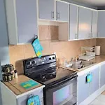 Awesome Location* 5 Bedrooms