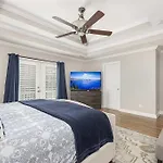 Mckee Manor- South Clt-Matthews-3000 Sq Ft