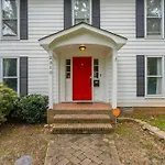 Cozy Home W/ Pool + Baby Gear In Prime Area