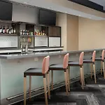 Hampton Inn & Suites Charlotte Airport Lake Pointe