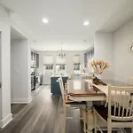 The Sente, New Home, Two Miles To Downtown Charlotte