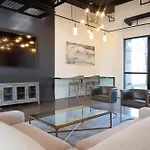 Spacious 2Bd With Private Balcony And Free Parking