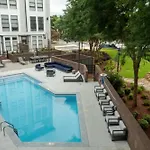 Spacious 2Bd With Private Balcony And Free Parking