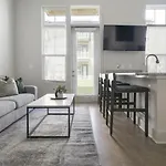 Landing At The Henry - 1 Bedroom In Northwest Charlotte