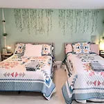 Quiet Retreat For Business Or Family Trip