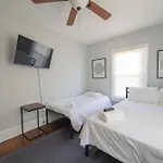 Charlotte Vibes Relax&Recharge