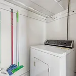 Retro 1Br In Elizabeth With Porch & Eclectic Design