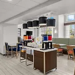 Hampton Inn & Suites Charlotte-Airport