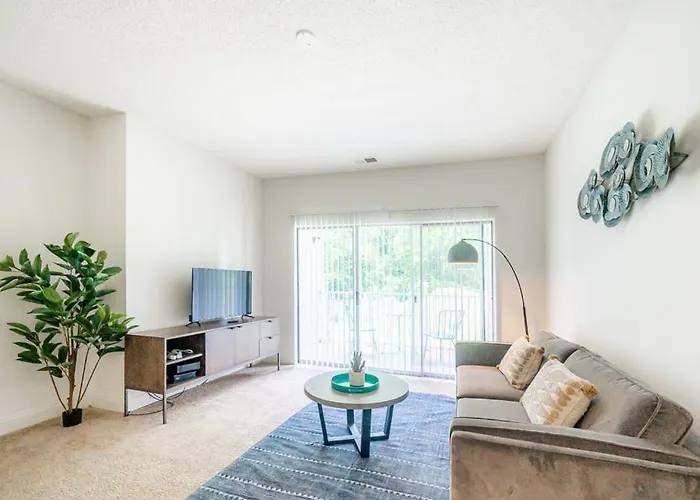 Open And Brilliant 2Br With Balcony And Gym