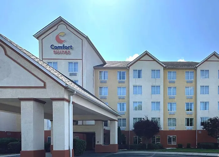Comfort Suites Airport