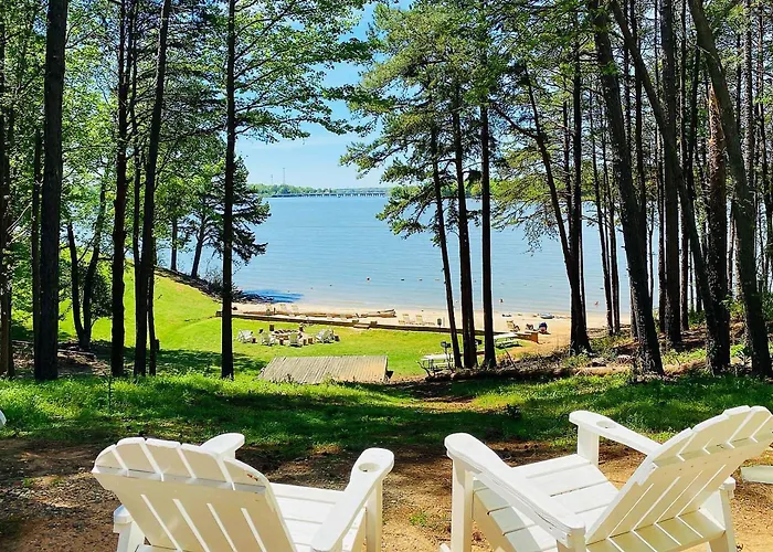 Long Cove Resort And Marina