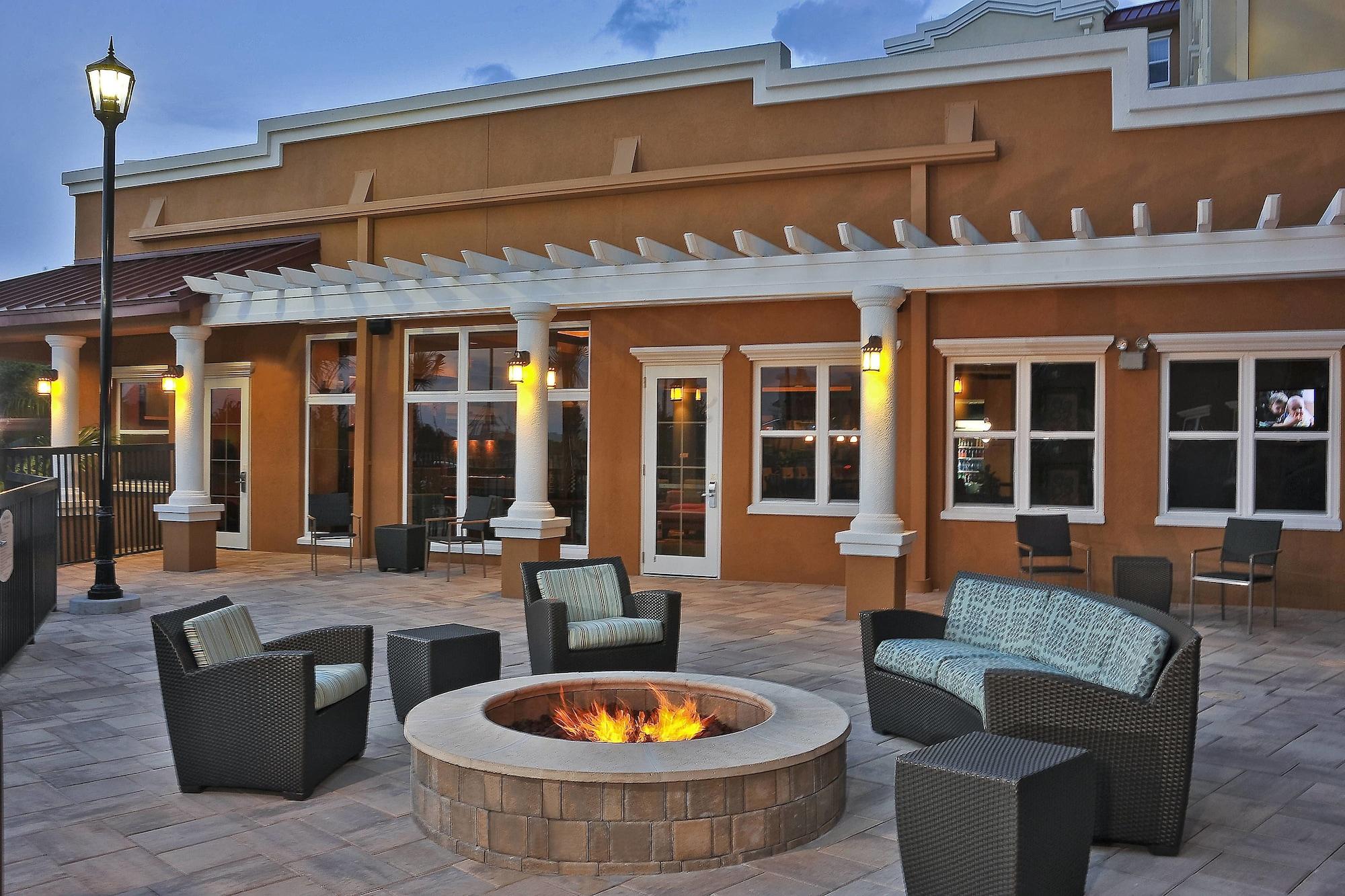 By Marriott Northlake