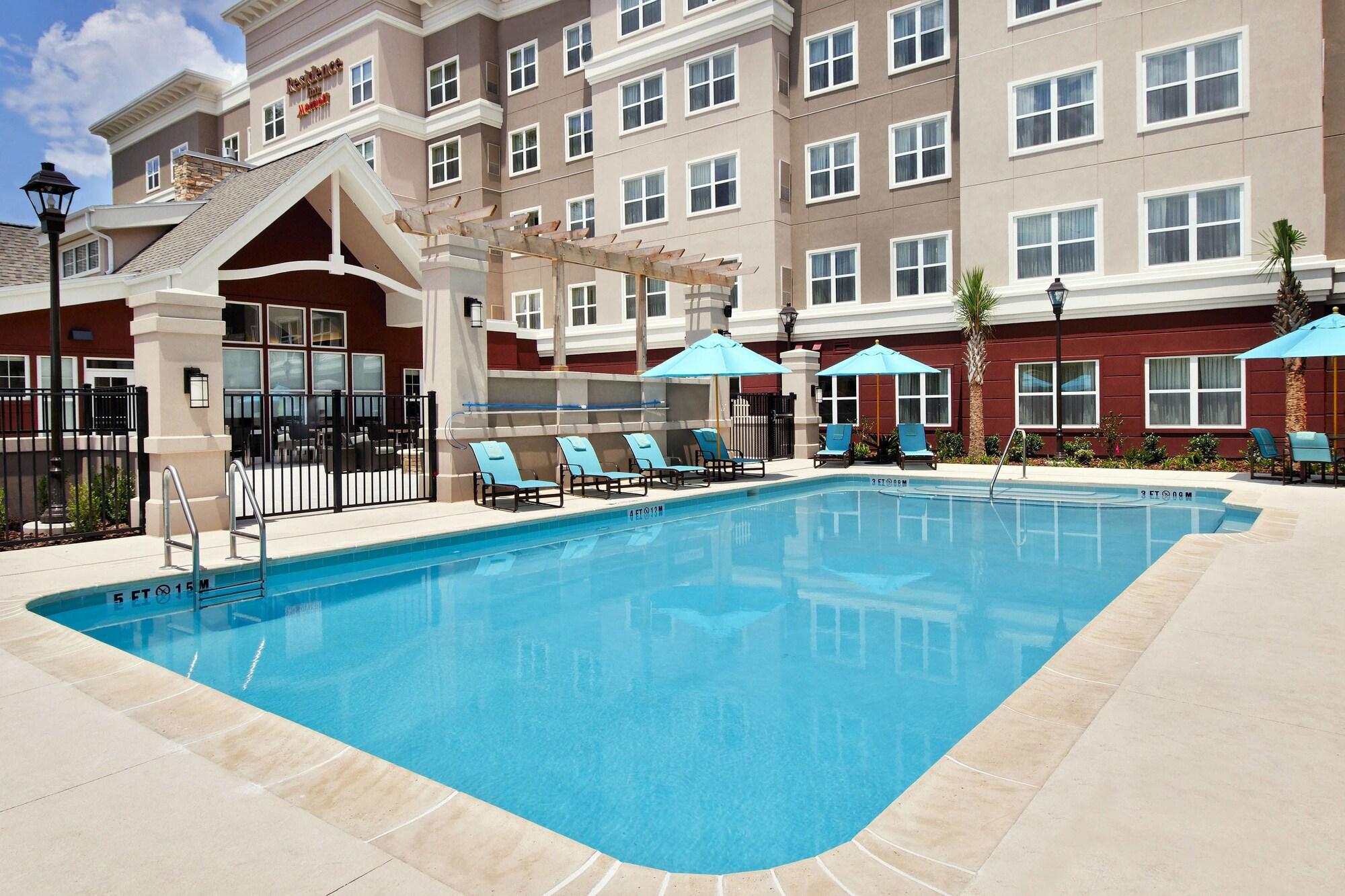 By Marriott Northlake Hotel Charlotte