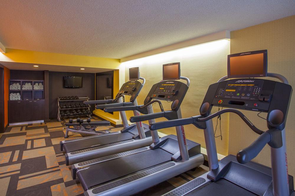 Courtyard By Marriott Airport Loso