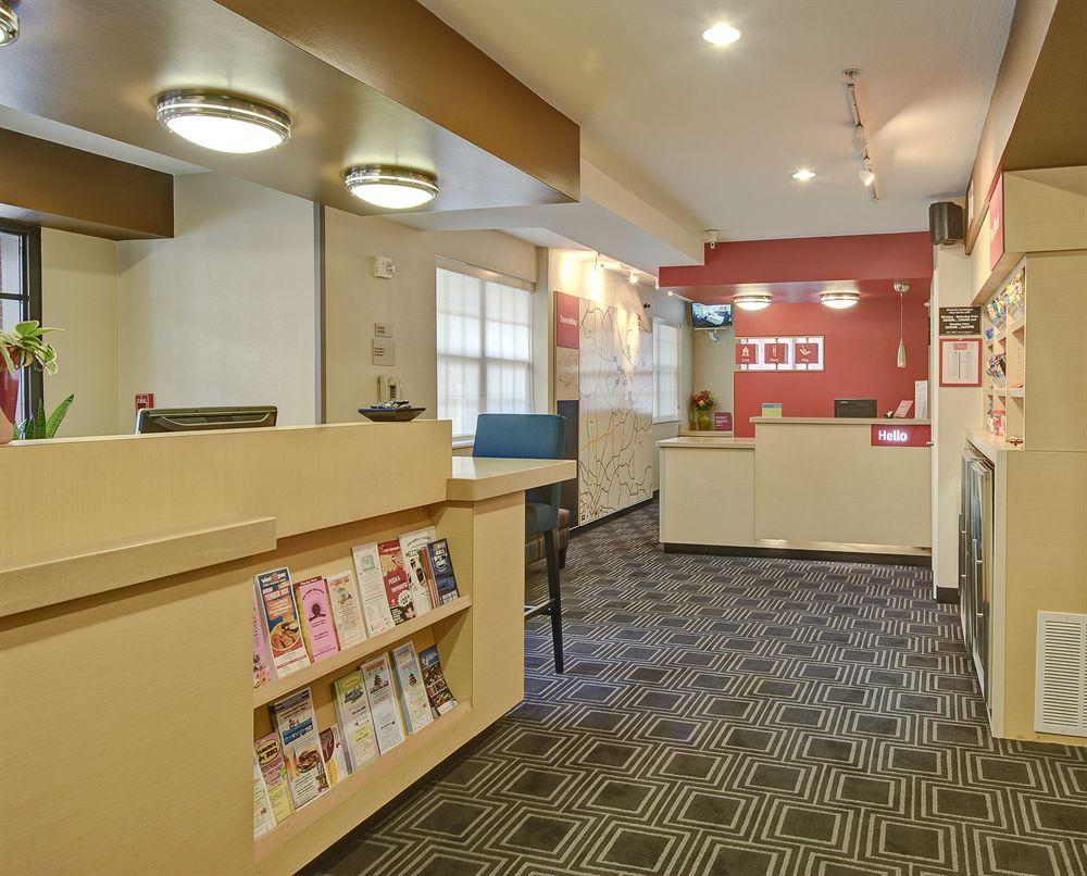 Towneplace Research Park Hotel 3*