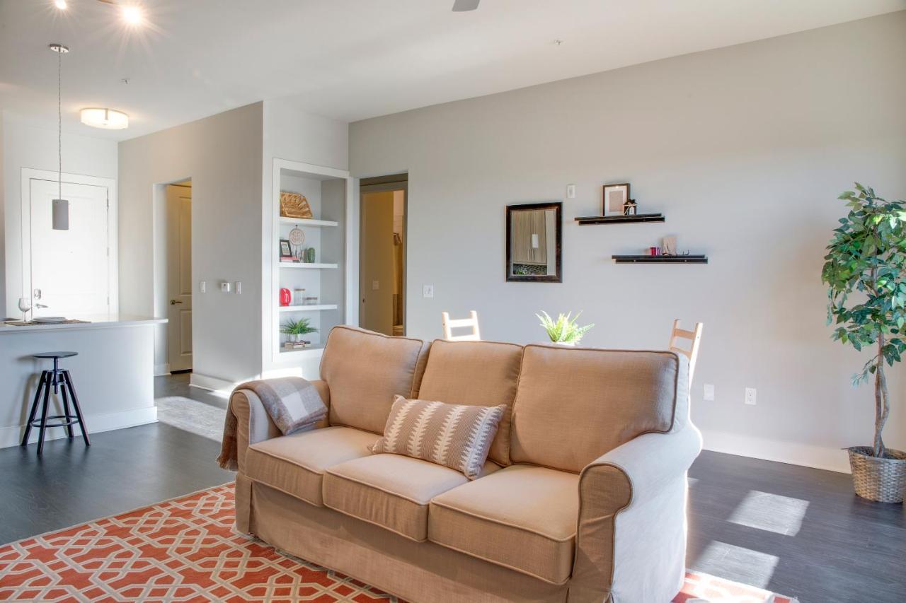 Uptown 1 Bedroom Apt With Balcony By Frontdesk * Charlotte