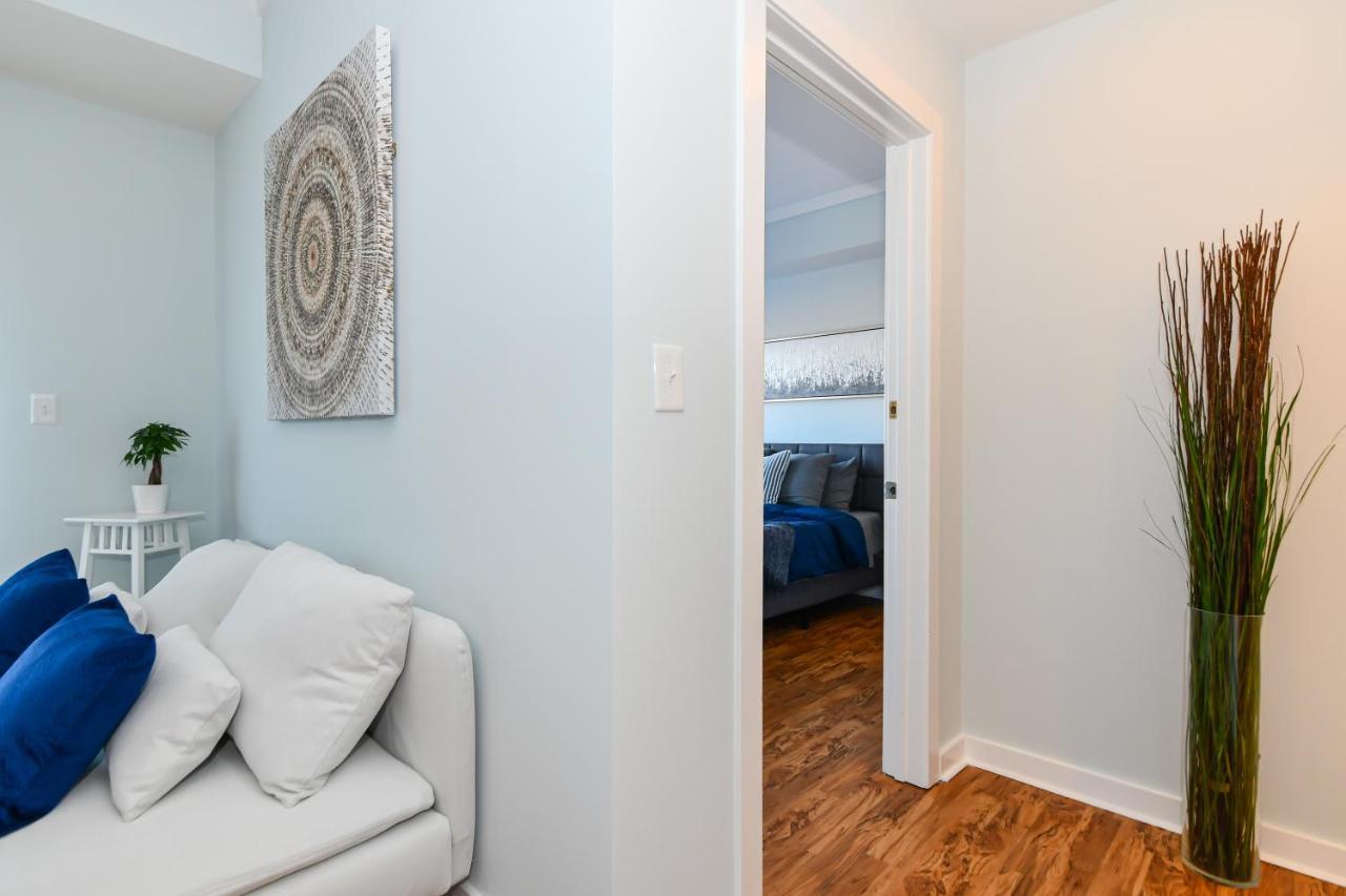 {cloud 9} Luxury 2 Bedroom In Uptown Apartment