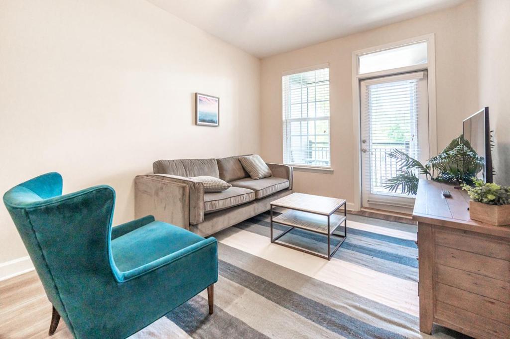 Tranquil 1br With Balcony Gym Charlotte