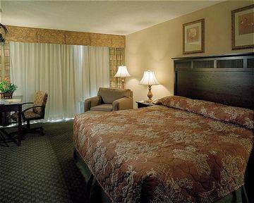 Courtyard By Marriott Airport Loso Charlotte