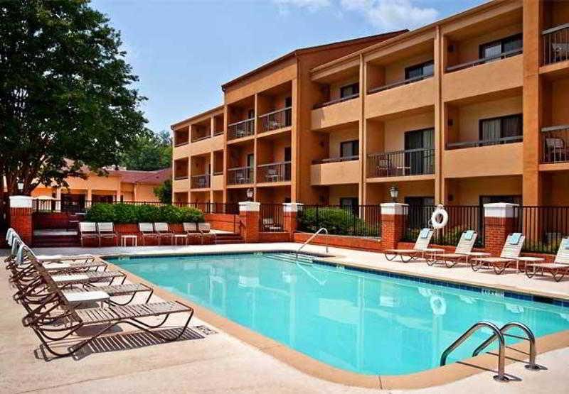 Hotel Courtyard Southpark 3*