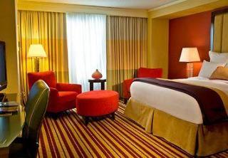 Renaissance Southpark Hotel