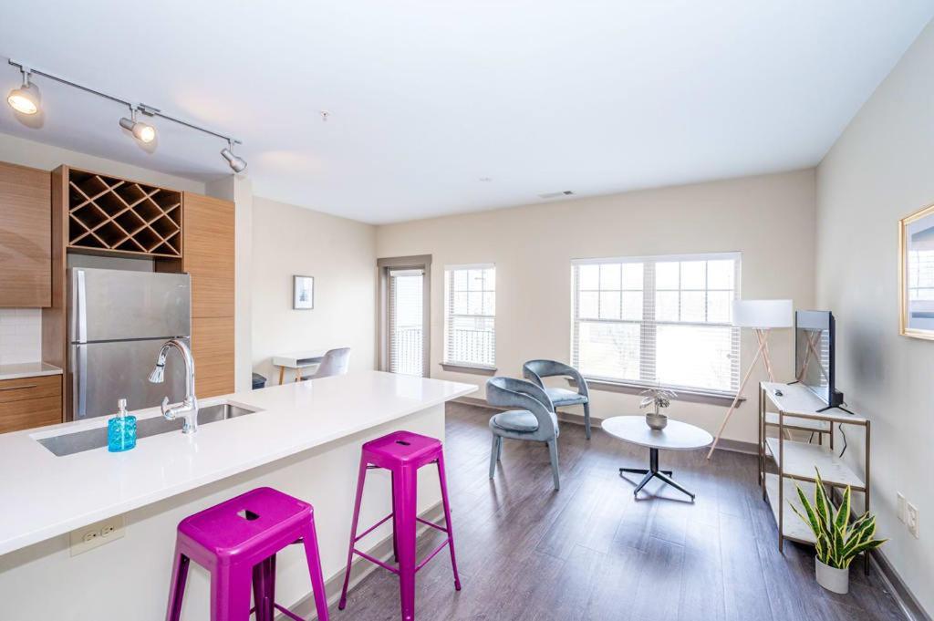 Urban 1br In Uptown Area With Gym And Balcony Charlotte